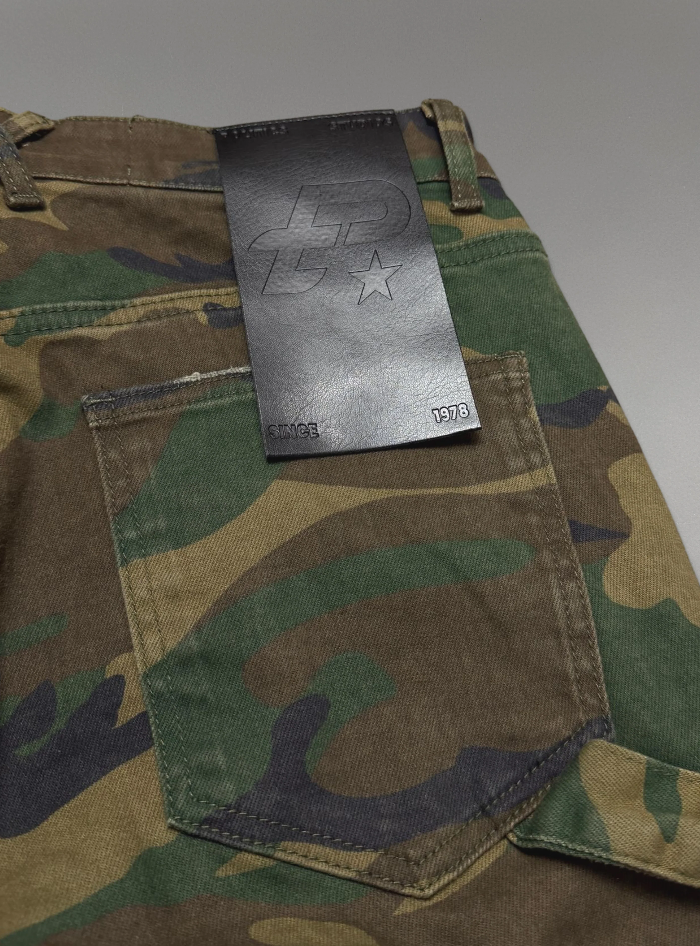 Politics Jeans - Camo - Stacked Fit - Tol - 18 - Image 6
